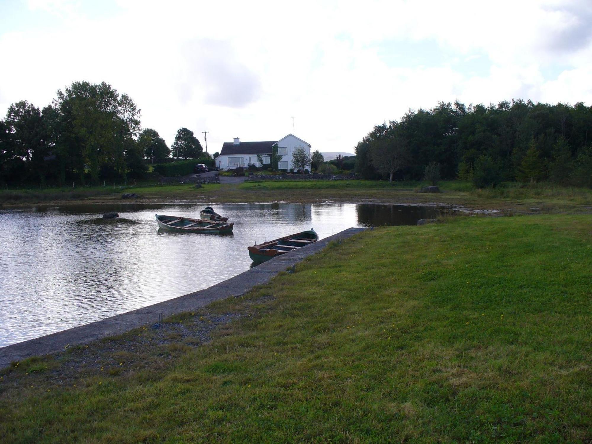 The Waterfront House Country Home Oughterard Luaran gambar