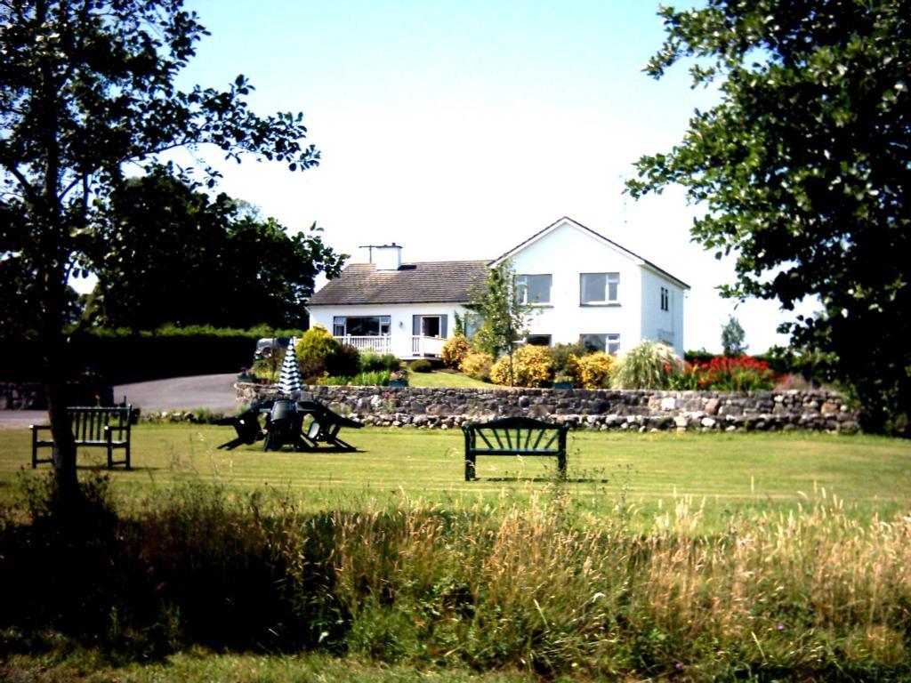 The Waterfront House Country Home Oughterard Luaran gambar