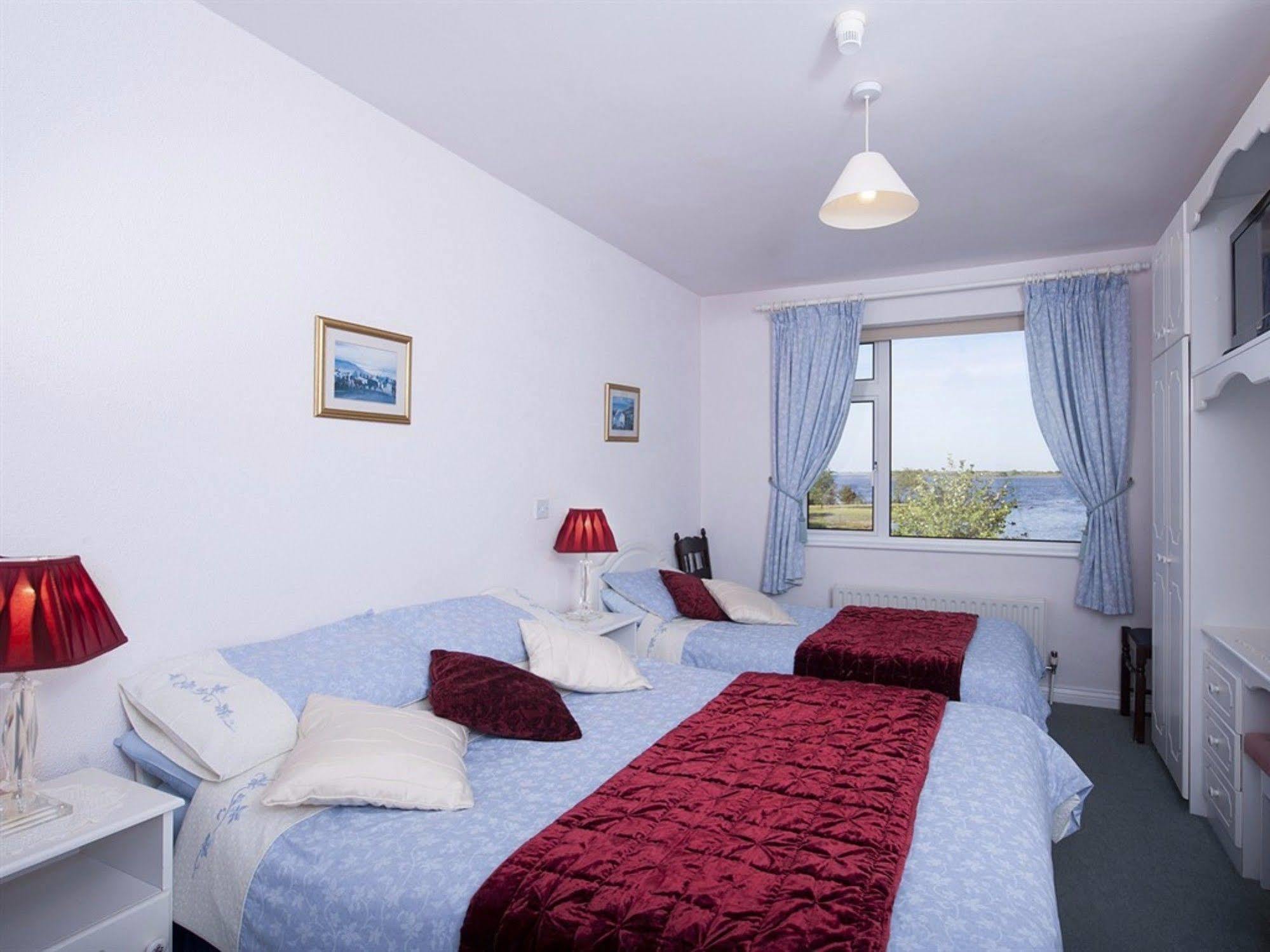 The Waterfront House Country Home Oughterard Luaran gambar